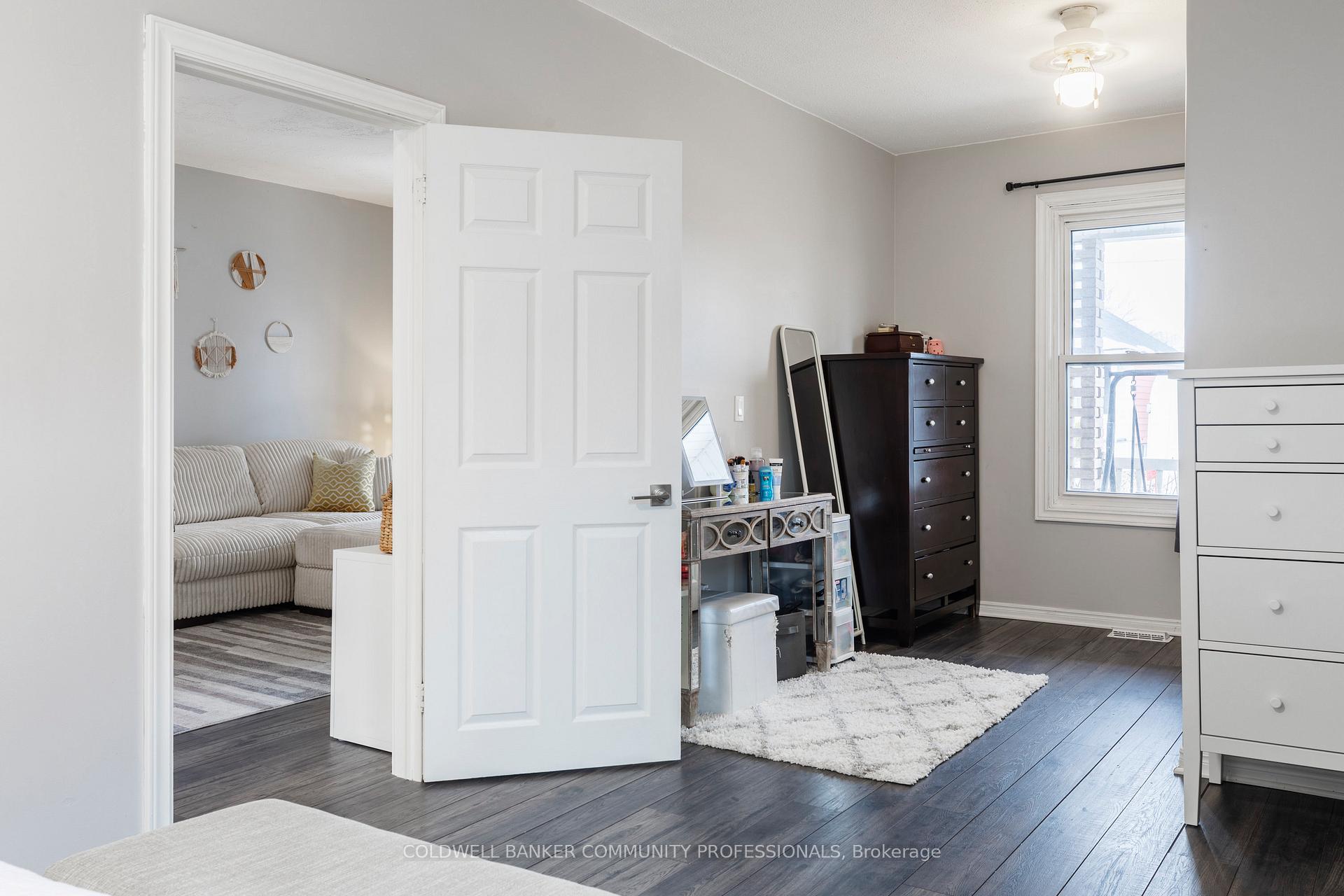 Photo 13 of 654 Upper Wellington Street, Hamilton, Centremount — HOMEH