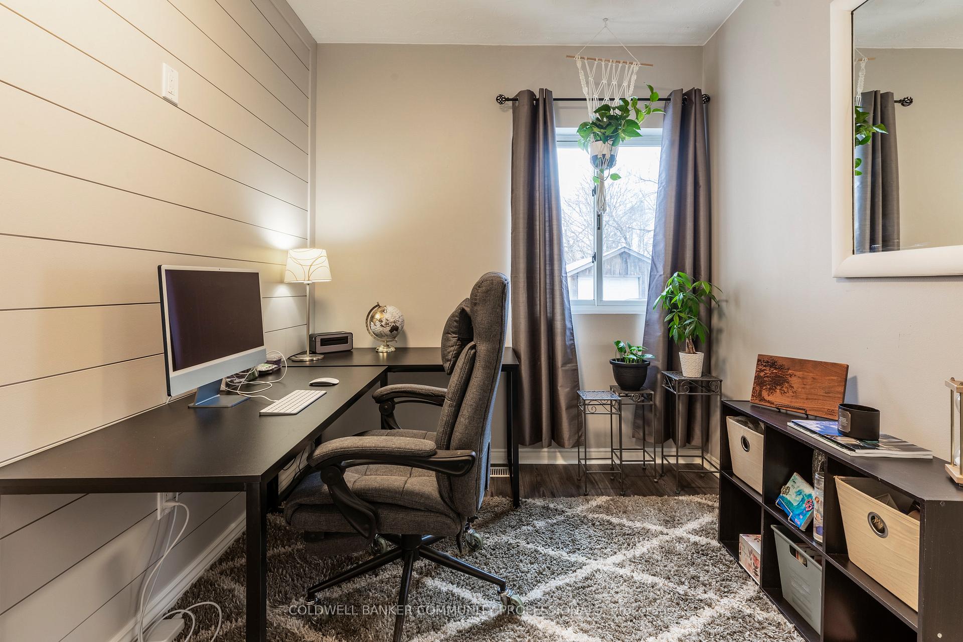Photo 16 of 654 Upper Wellington Street, Hamilton, Centremount — HOMEH