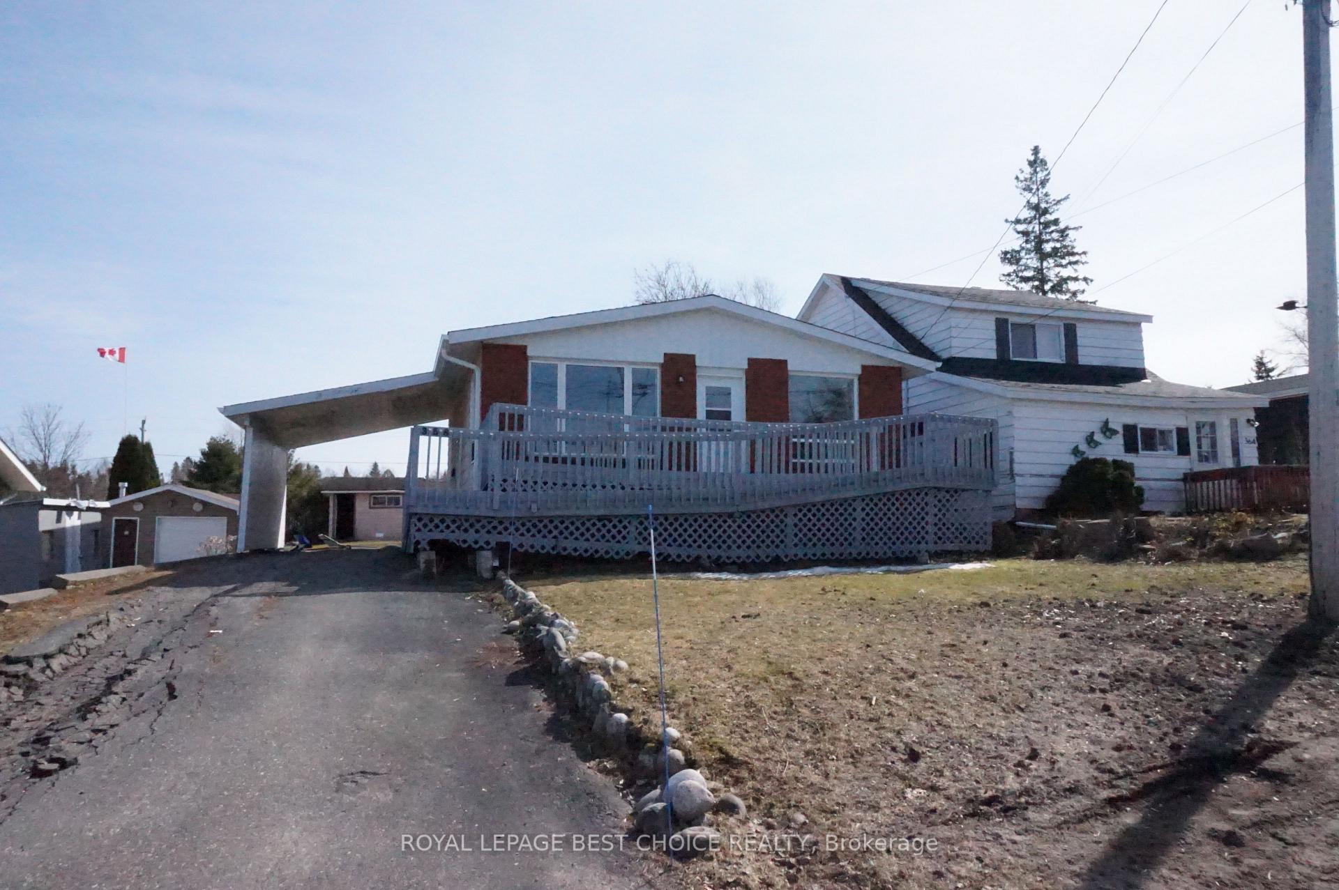 Front of 358 Lawlor Street