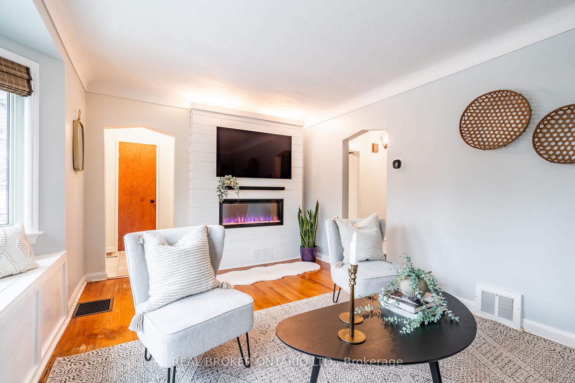 Photo 5 of 129 East 35th Street, Hamilton, Raleigh — HOMEH