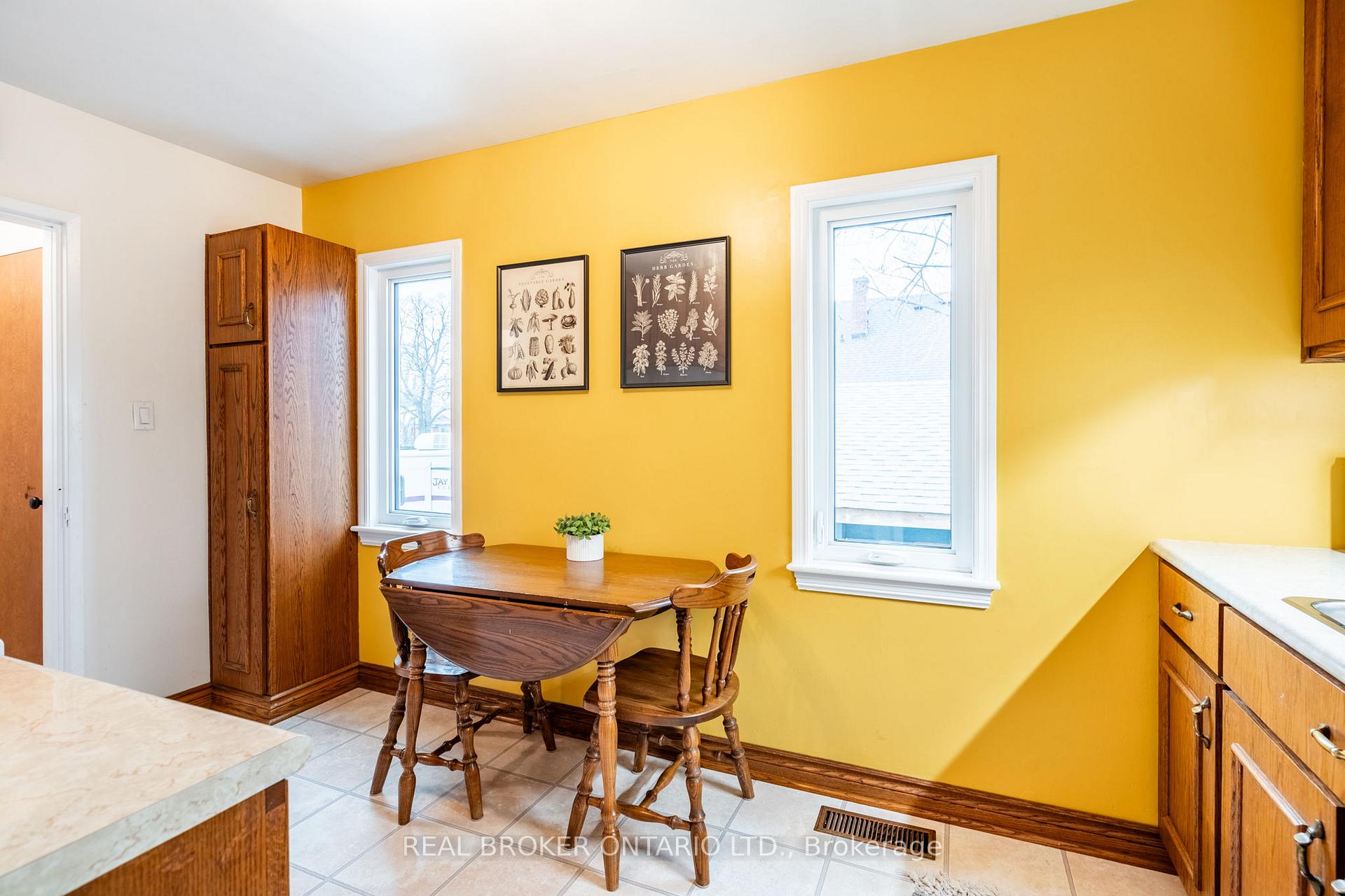 Photo 7 of 129 East 35th Street, Hamilton, Raleigh — HOMEH