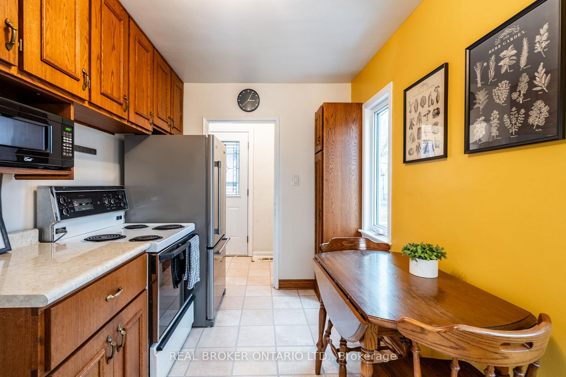 Photo 8 of 129 East 35th Street, Hamilton, Raleigh — HOMEH