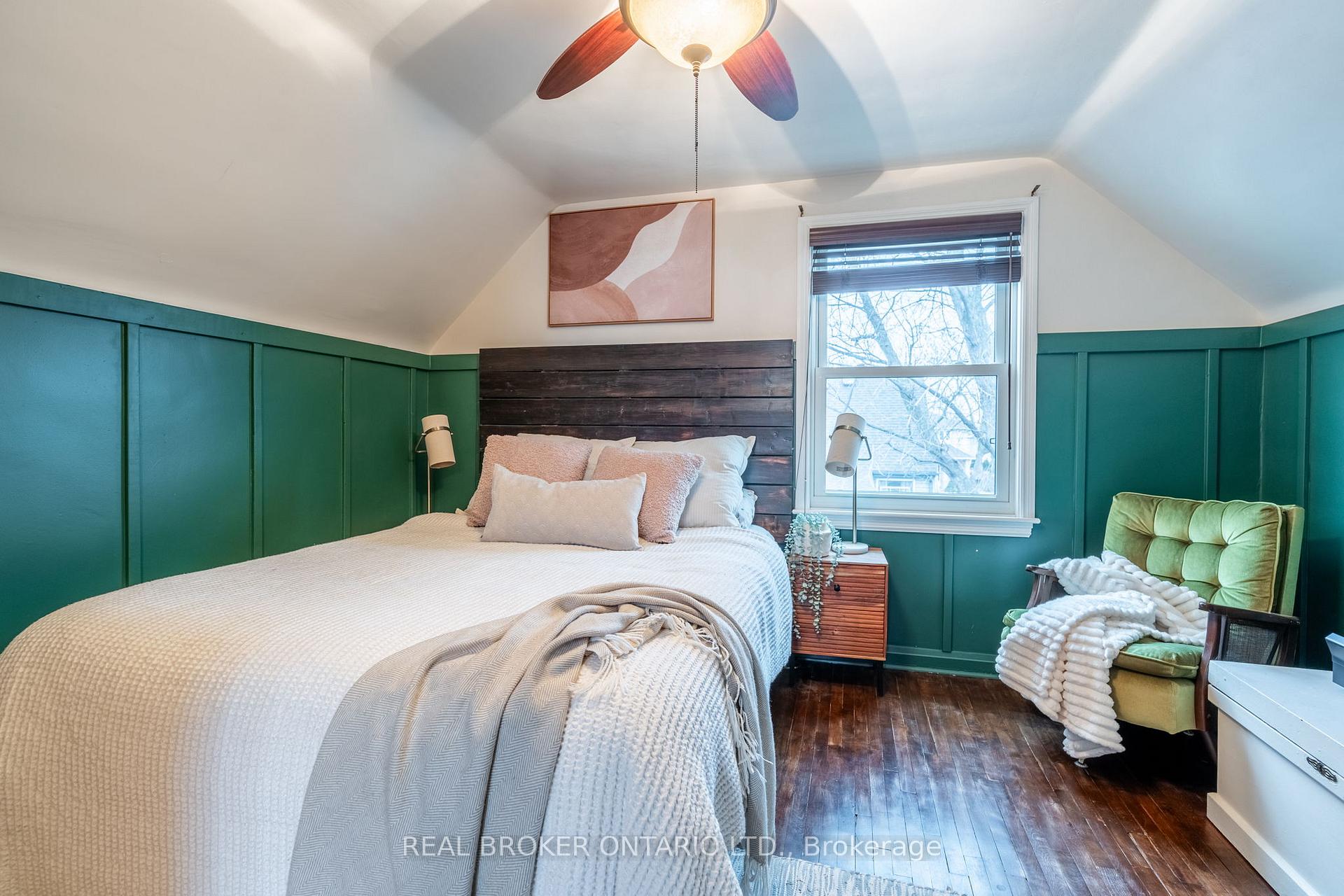 Photo 15 of 129 East 35th Street, Hamilton, Raleigh — HOMEH