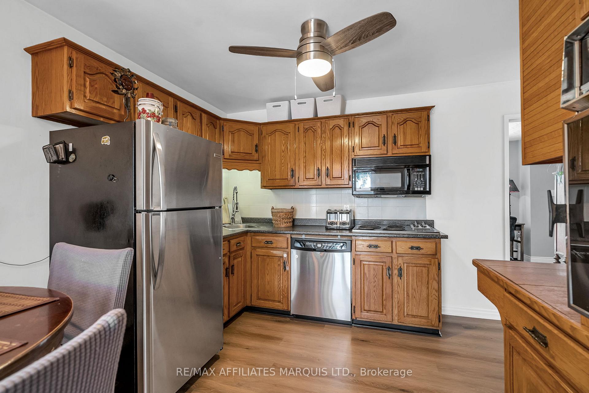 Photo 9 of 21 Crescent View Drive, Cornwall — HOMEH