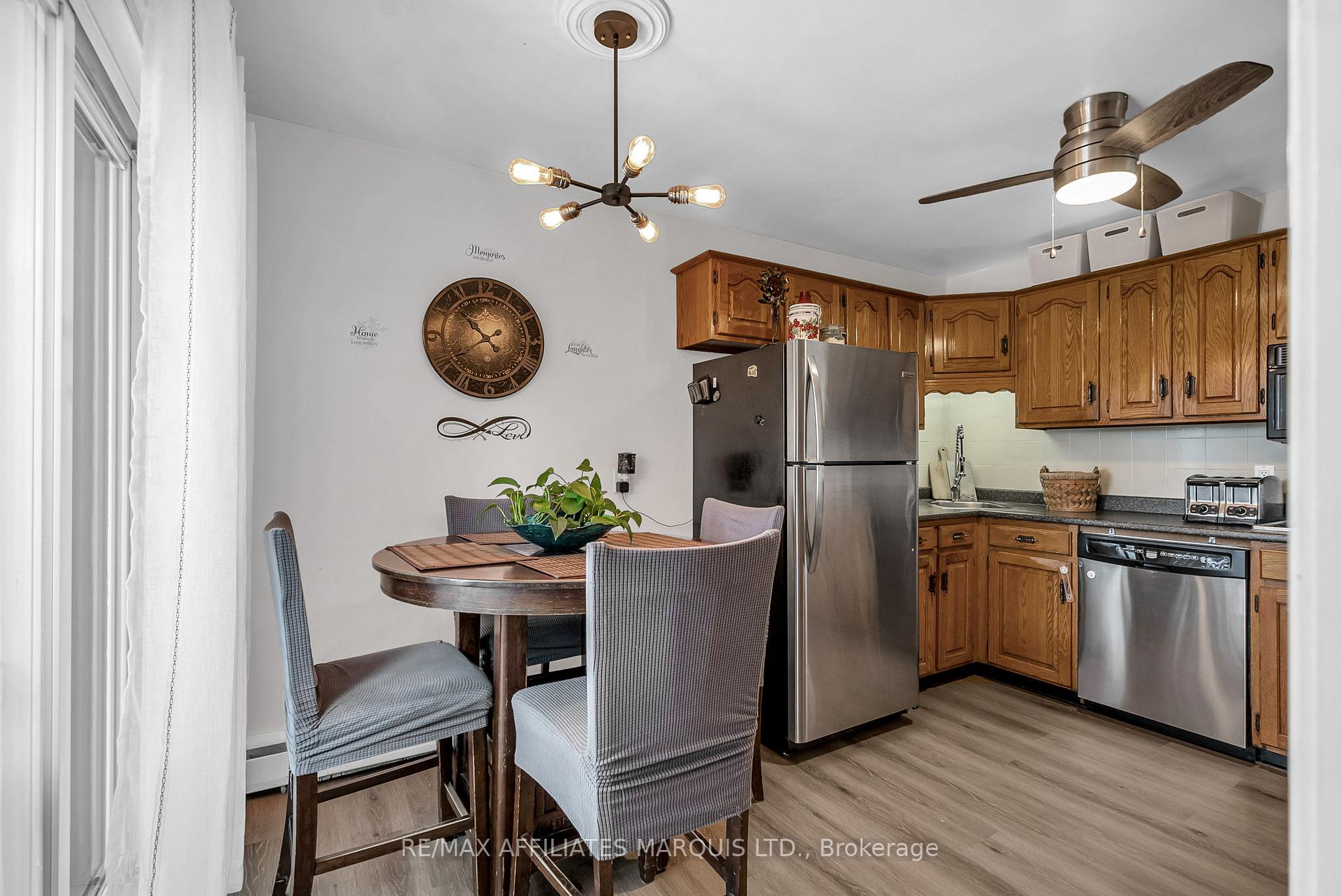 Photo 12 of 21 Crescent View Drive, Cornwall — HOMEH