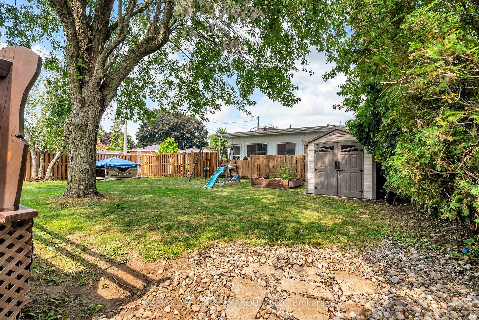 Photo 32 of 21 Crescent View Drive, Cornwall — HOMEH