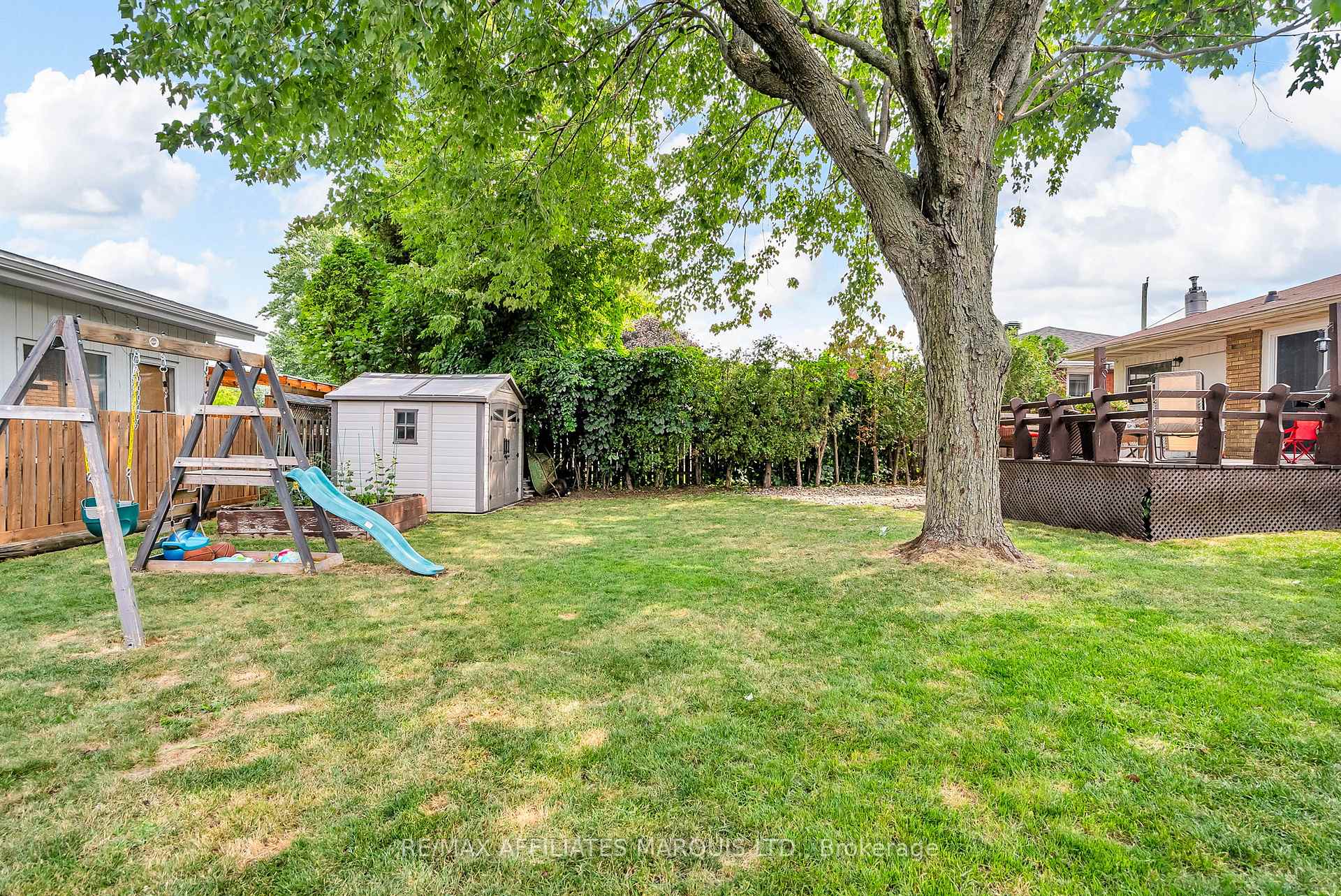 Photo 35 of 21 Crescent View Drive, Cornwall — HOMEH