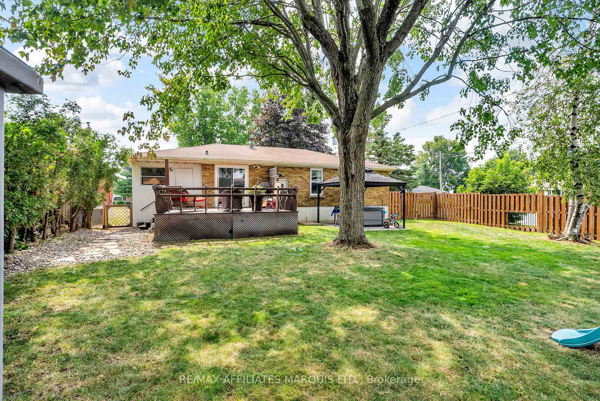 Photo 36 of 21 Crescent View Drive, Cornwall — HOMEH