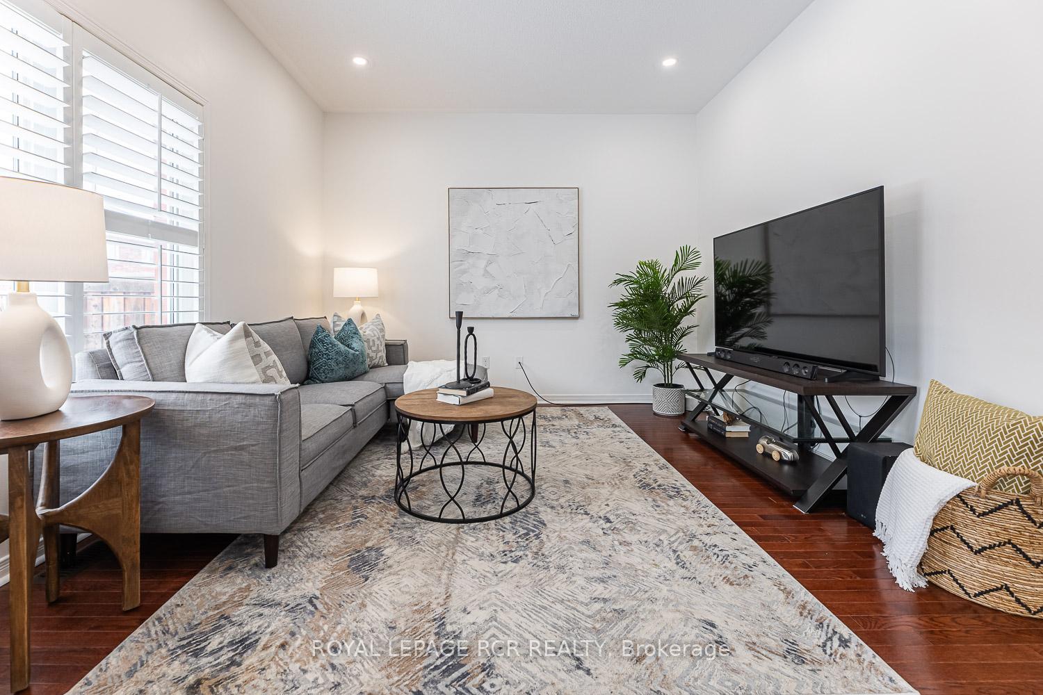 Photo 11 of 295 Brussels Avenue, Brampton, Sandringham-Wellington — HOMEH
