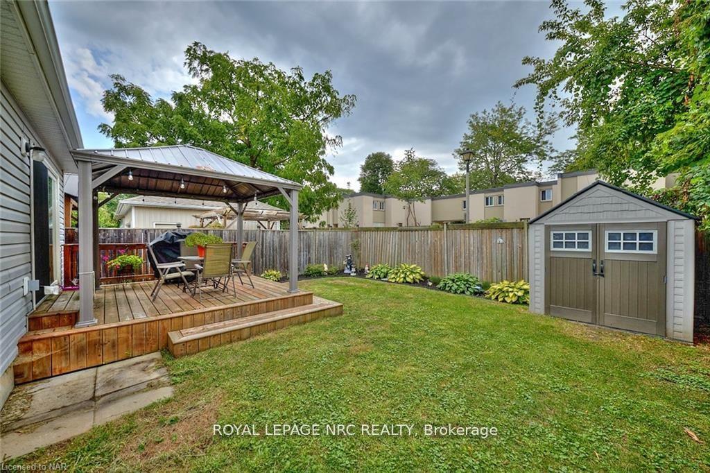 Photo 25 of 42 Chicory Crescent, St. Catharines, Haig — HOMEH