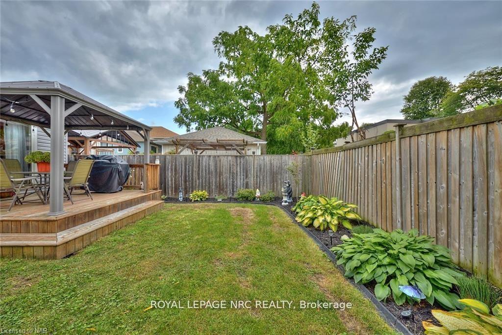Photo 27 of 42 Chicory Crescent, St. Catharines, Haig — HOMEH