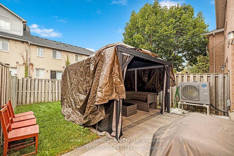 Photo 38 of 41 Goldenlight Circle, Brampton, Brampton West — HOMEH