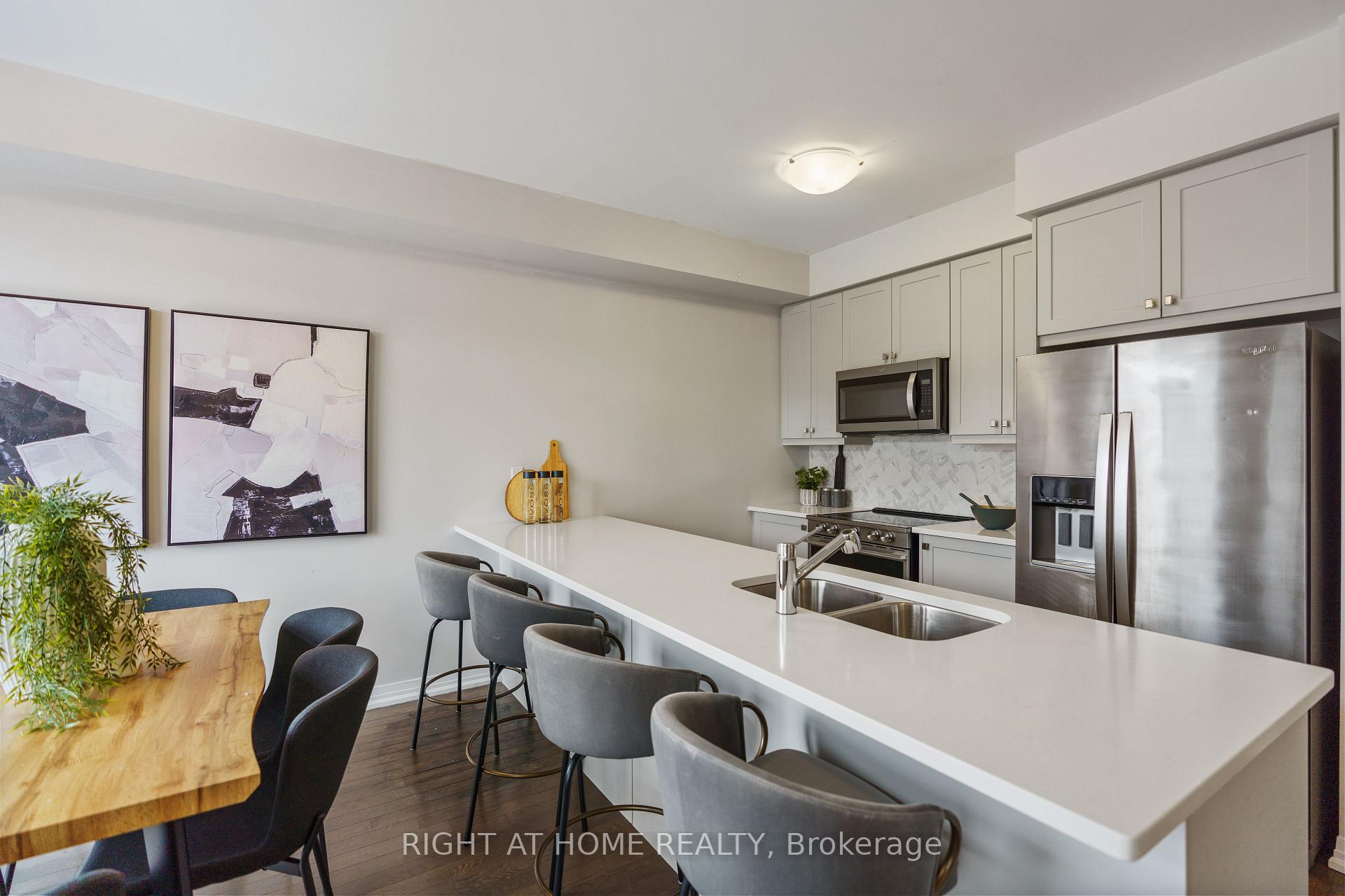 Photo 10 of 221 Provident Way, Hamilton, Mount Hope — HOMEH