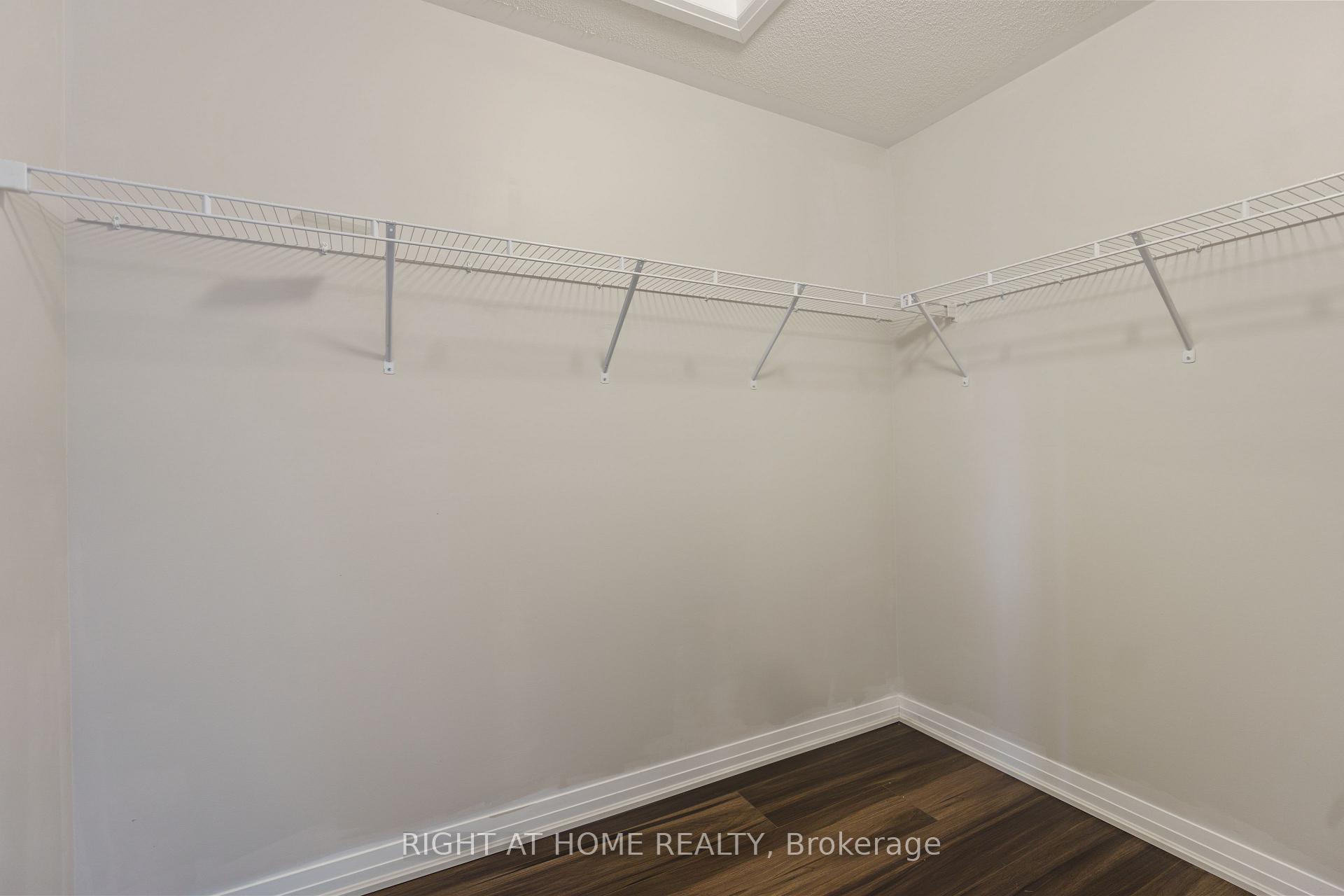Photo 18 of 221 Provident Way, Hamilton, Mount Hope — HOMEH