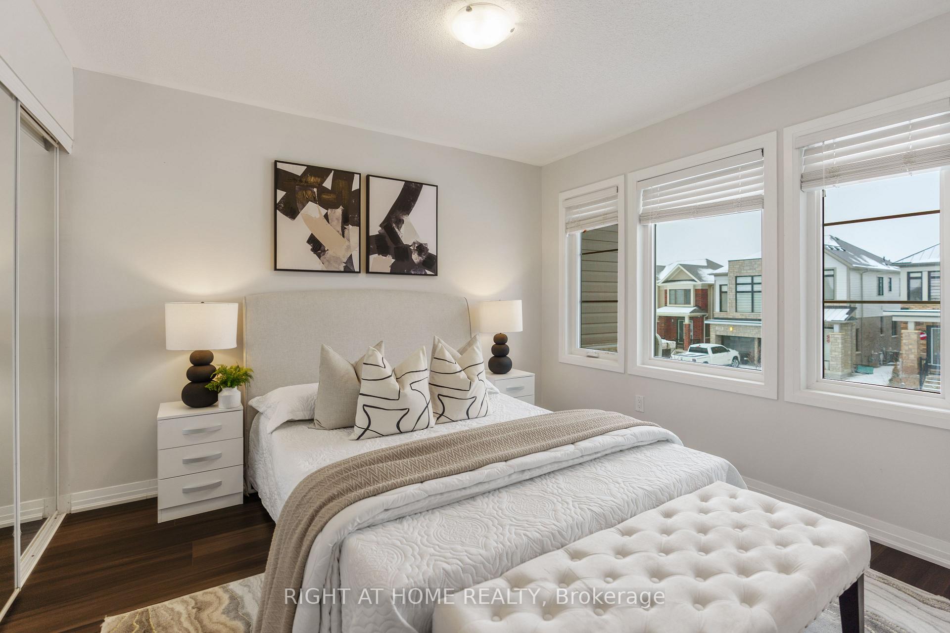 Photo 22 of 221 Provident Way, Hamilton, Mount Hope — HOMEH