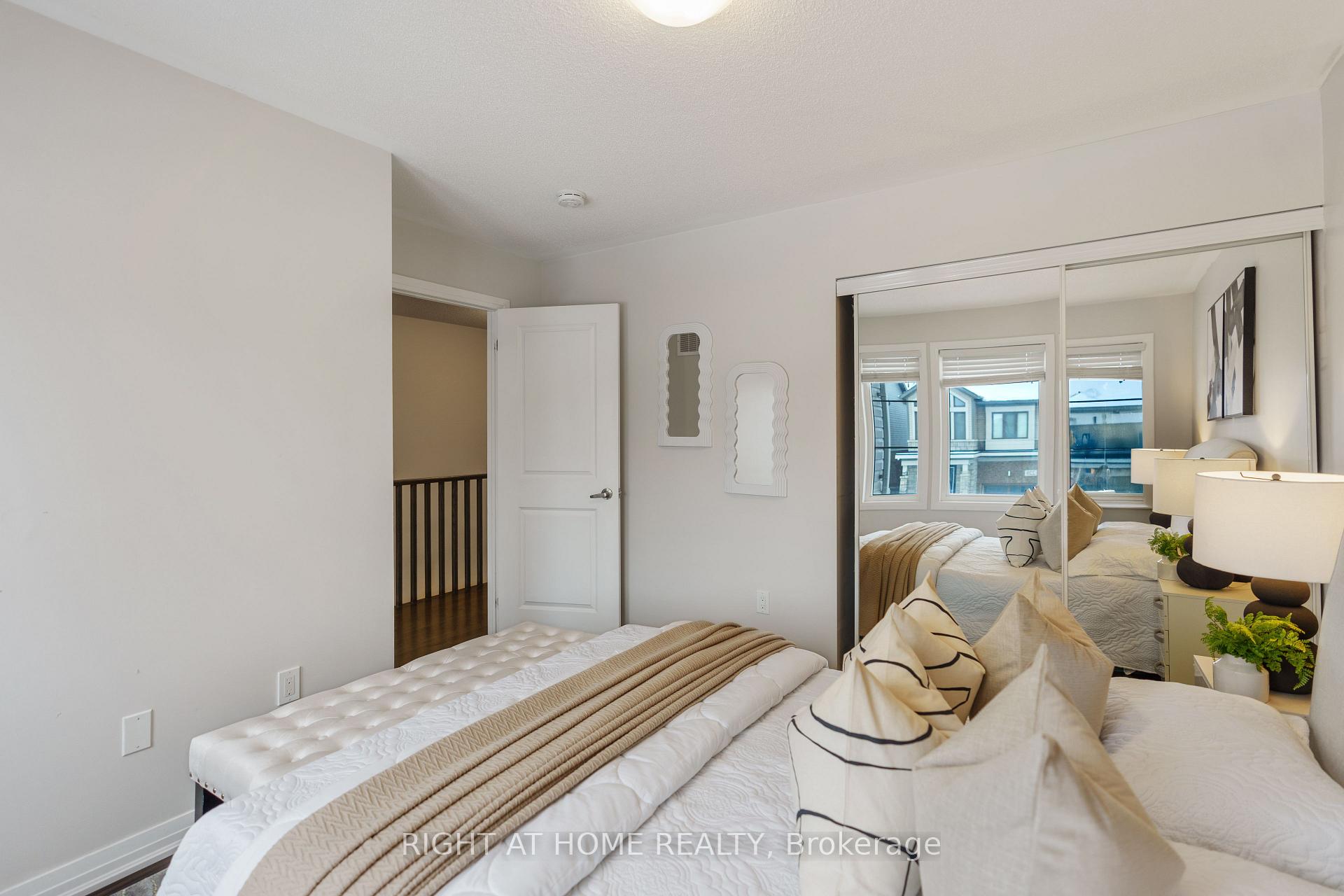 Photo 23 of 221 Provident Way, Hamilton, Mount Hope — HOMEH