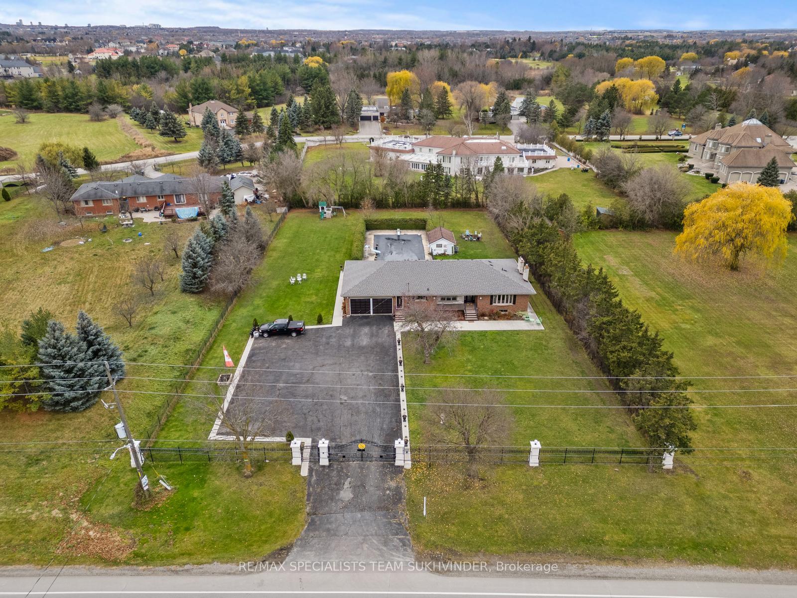 Photo 1 of 10604 Mcvean Drive, Brampton, Toronto Gore Rural Estate — HOMEH