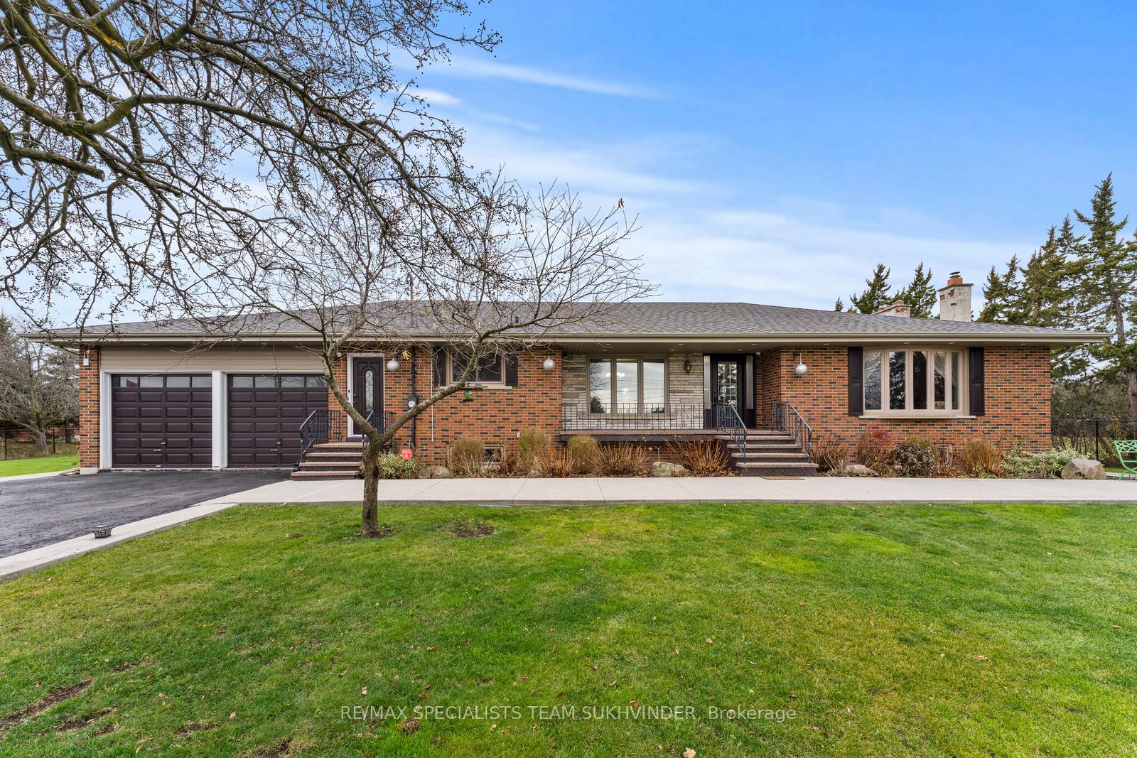 Photo 3 of 10604 Mcvean Drive, Brampton, Toronto Gore Rural Estate — HOMEH