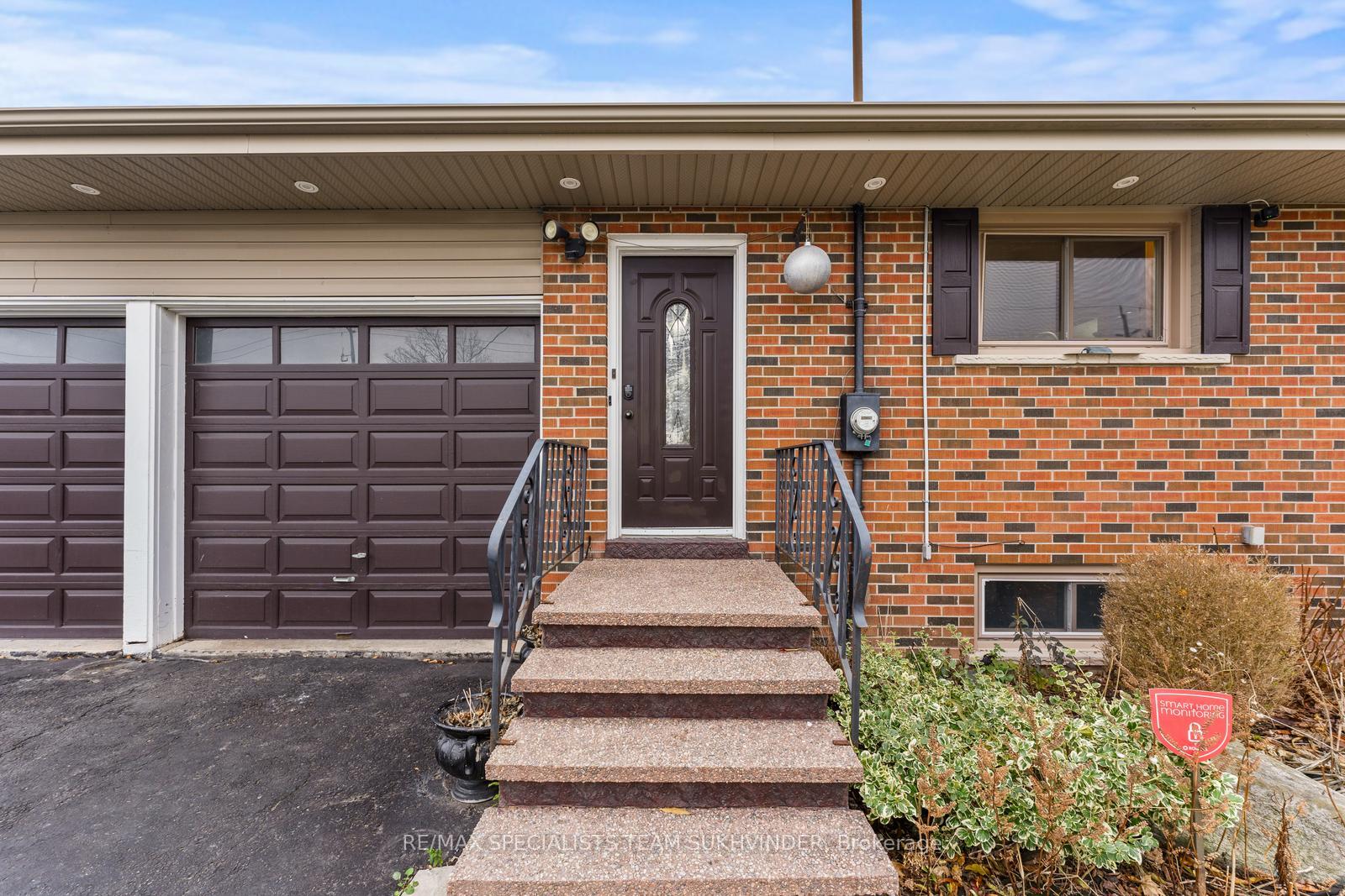 Photo 4 of 10604 Mcvean Drive, Brampton, Toronto Gore Rural Estate — HOMEH