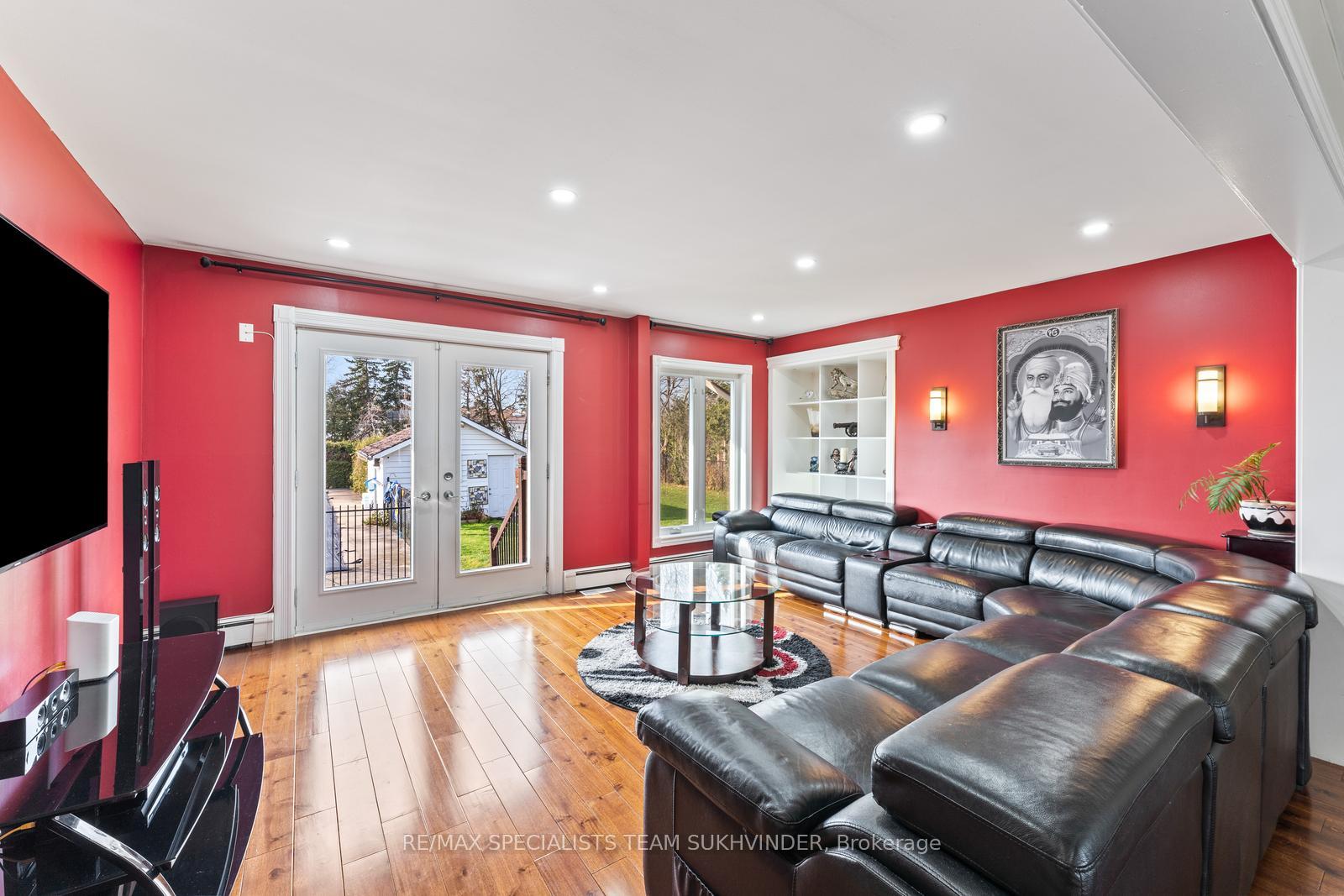 Photo 12 of 10604 Mcvean Drive, Brampton, Toronto Gore Rural Estate — HOMEH