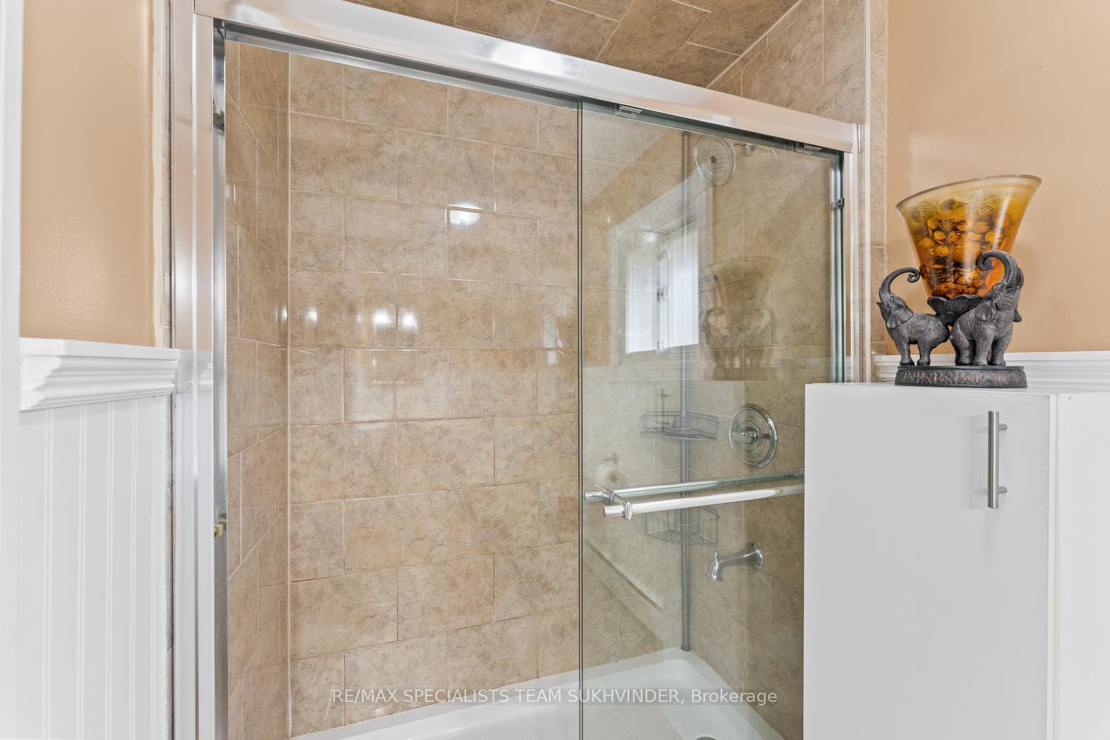 Photo 21 of 10604 Mcvean Drive, Brampton, Toronto Gore Rural Estate — HOMEH