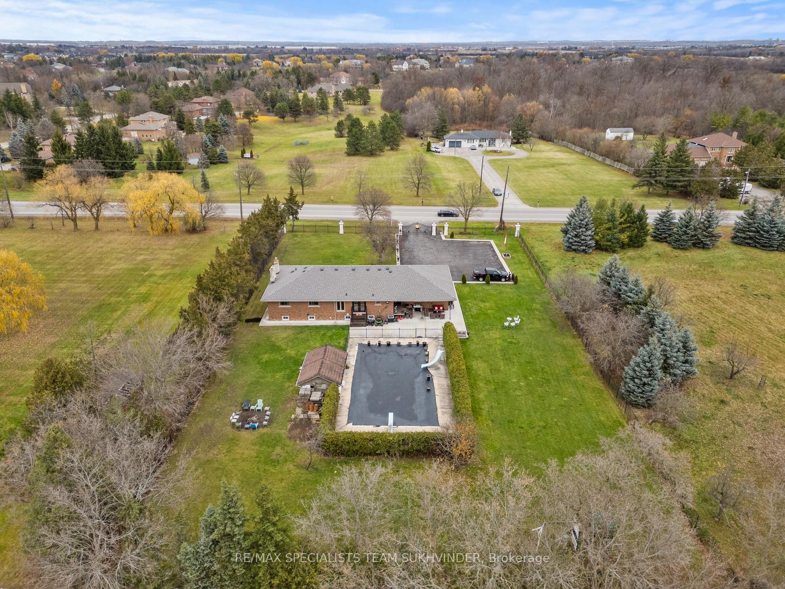 Photo 38 of 10604 Mcvean Drive, Brampton, Toronto Gore Rural Estate — HOMEH