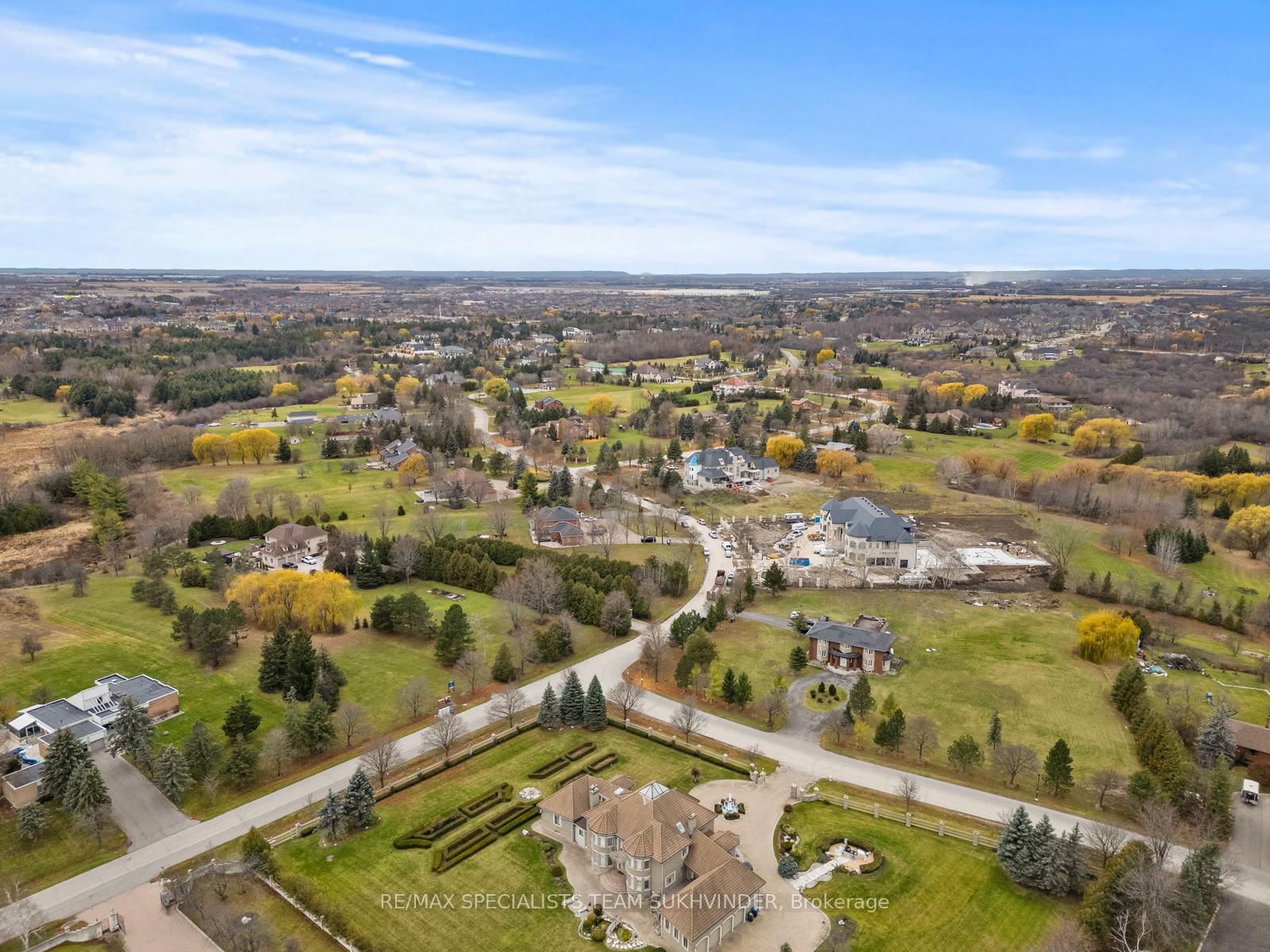 Photo 40 of 10604 Mcvean Drive, Brampton, Toronto Gore Rural Estate — HOMEH