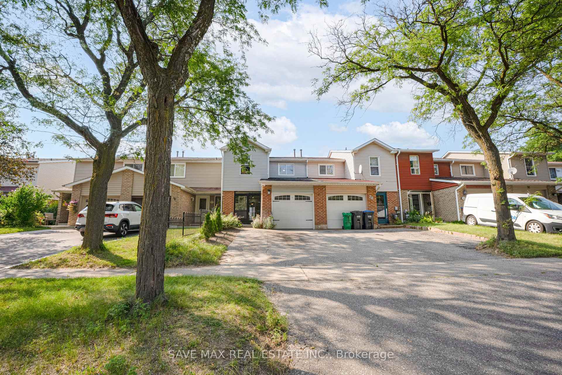 Photo 1 of 26 Gilmore Drive N, Brampton, Madoc — HOMEH