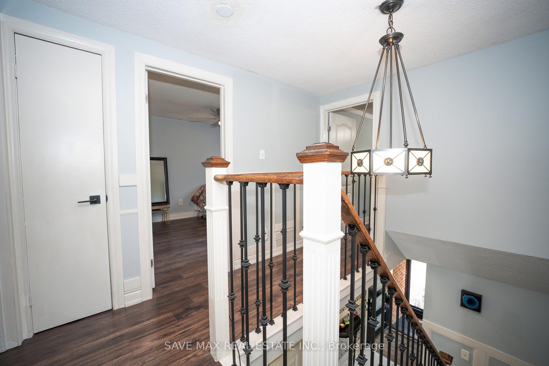 Photo 15 of 26 Gilmore Drive N, Brampton, Madoc — HOMEH