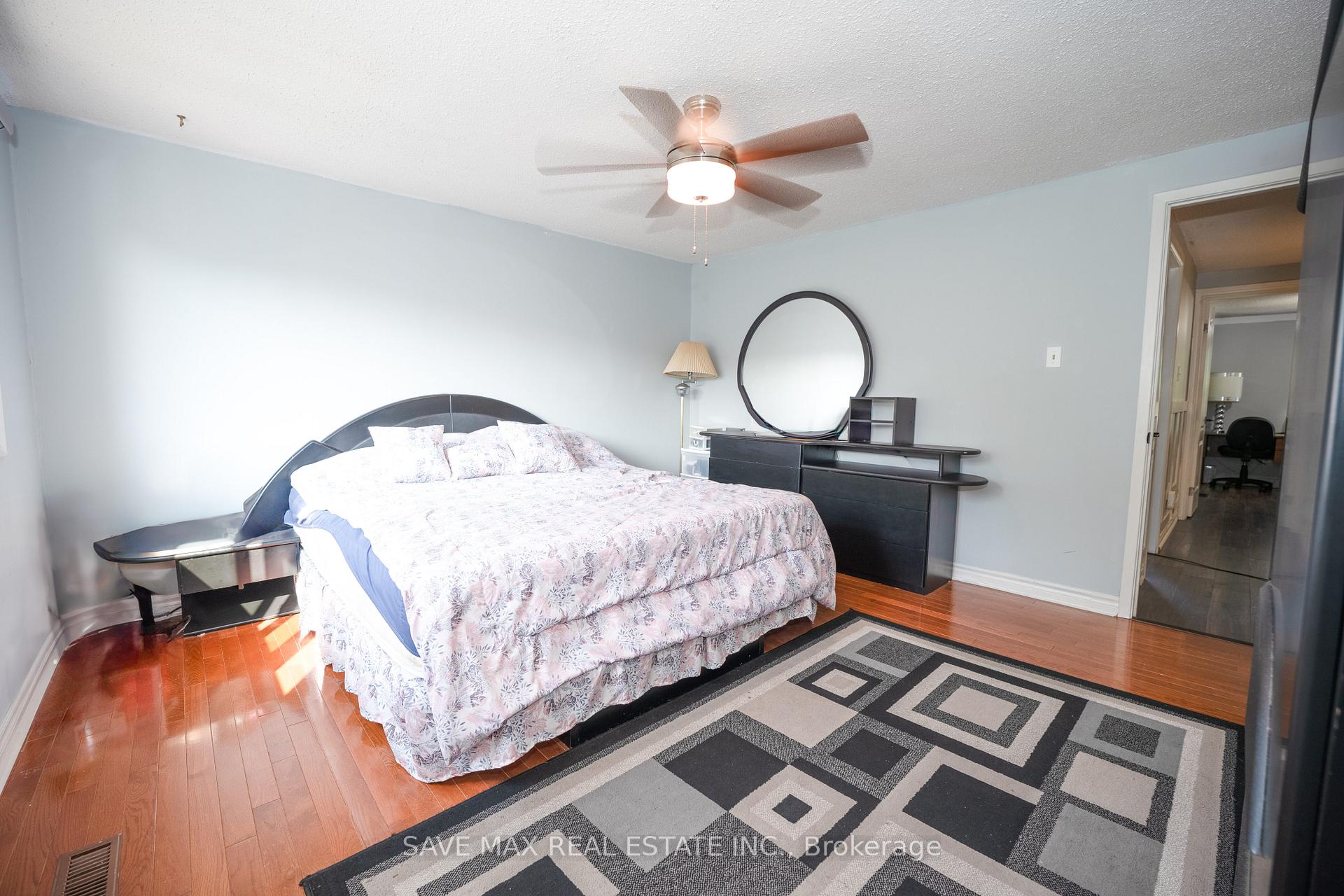 Photo 17 of 26 Gilmore Drive N, Brampton, Madoc — HOMEH