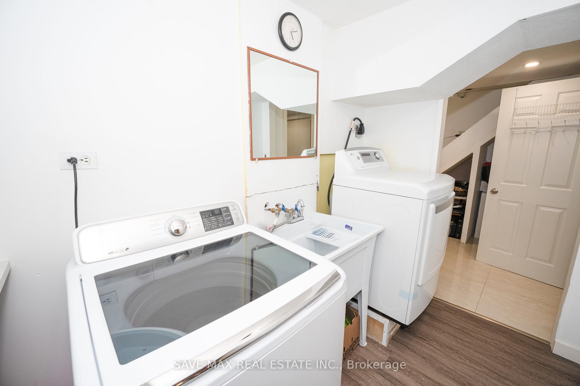 Photo 35 of 26 Gilmore Drive N, Brampton, Madoc — HOMEH