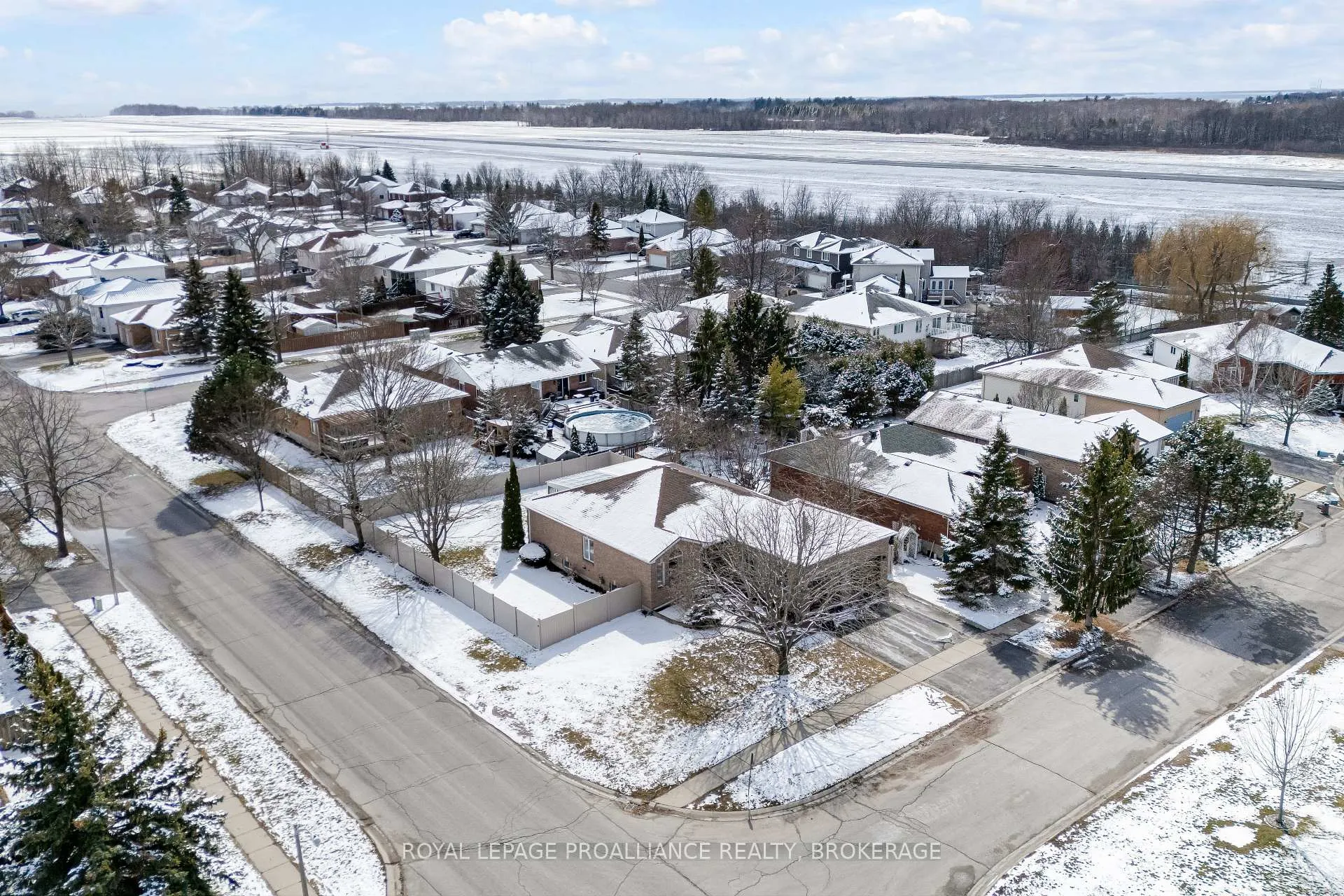 Photo 2 of 545 Shiloh Avenue, Kingston, City Southwest — HOMEH
