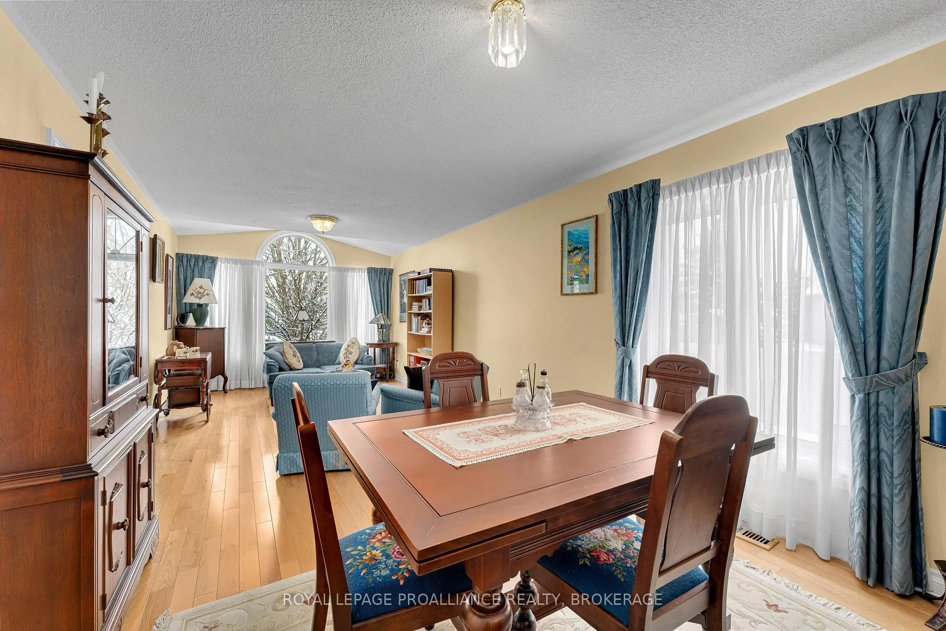 Photo 10 of 545 Shiloh Avenue, Kingston, City Southwest — HOMEH