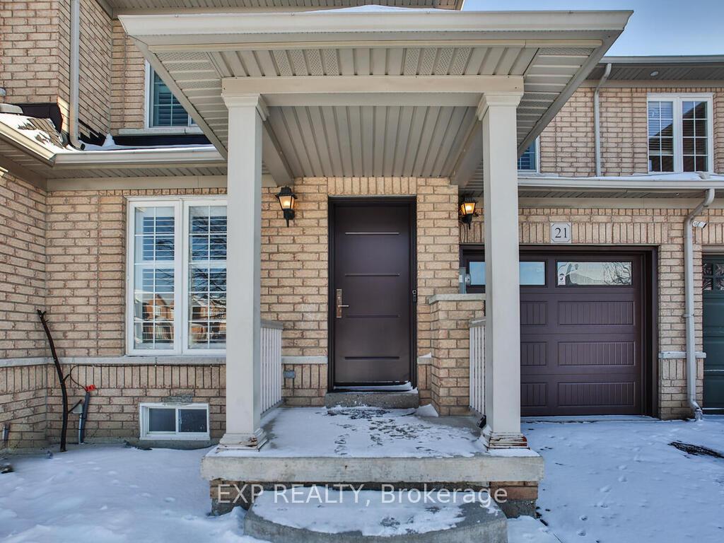 Photo 3 of 21 Soapstone Trail, Brampton, Sandringham-Wellington — HOMEH