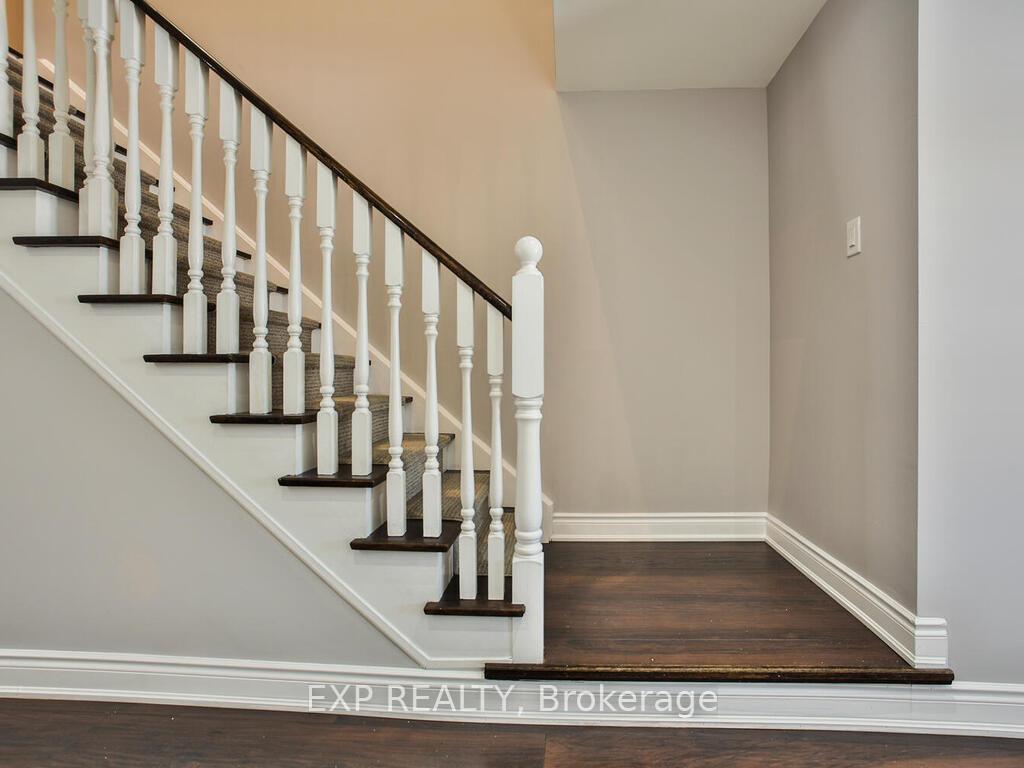 Photo 18 of 21 Soapstone Trail, Brampton, Sandringham-Wellington — HOMEH