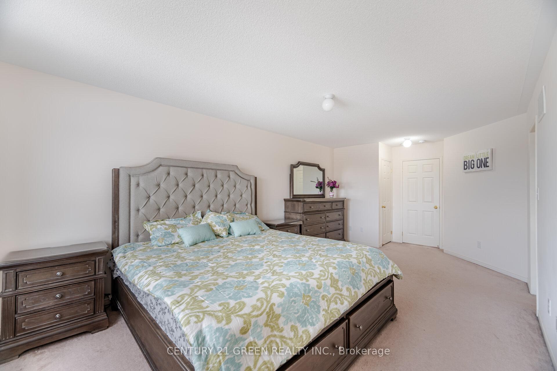 Photo 22 of 120 Cookview Drive, Brampton, Sandringham-Wellington — HOMEH