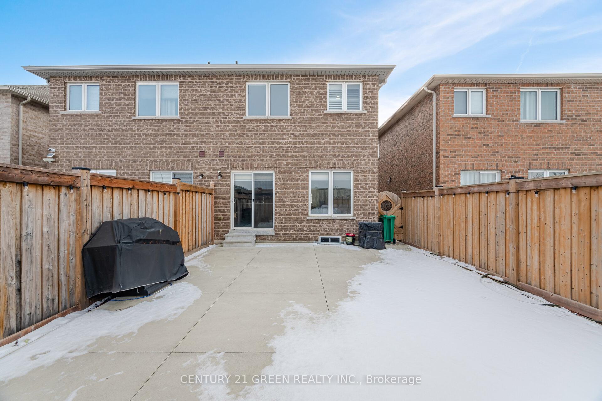 Photo 38 of 120 Cookview Drive, Brampton, Sandringham-Wellington — HOMEH