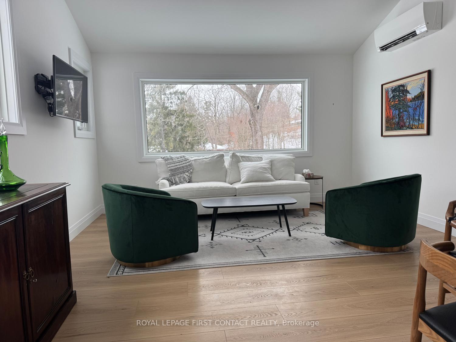 Photo 13 of 117 Collingwood Street, Barrie, Codrington — HOMEH