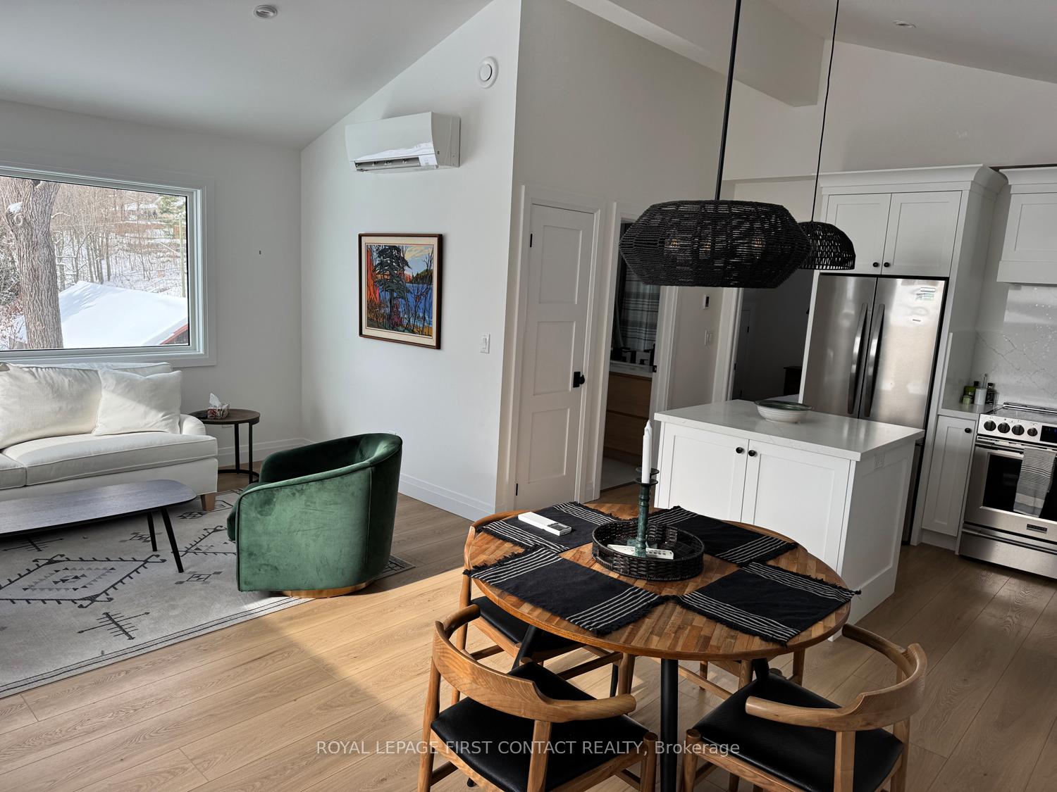 Photo 14 of 117 Collingwood Street, Barrie, Codrington — HOMEH