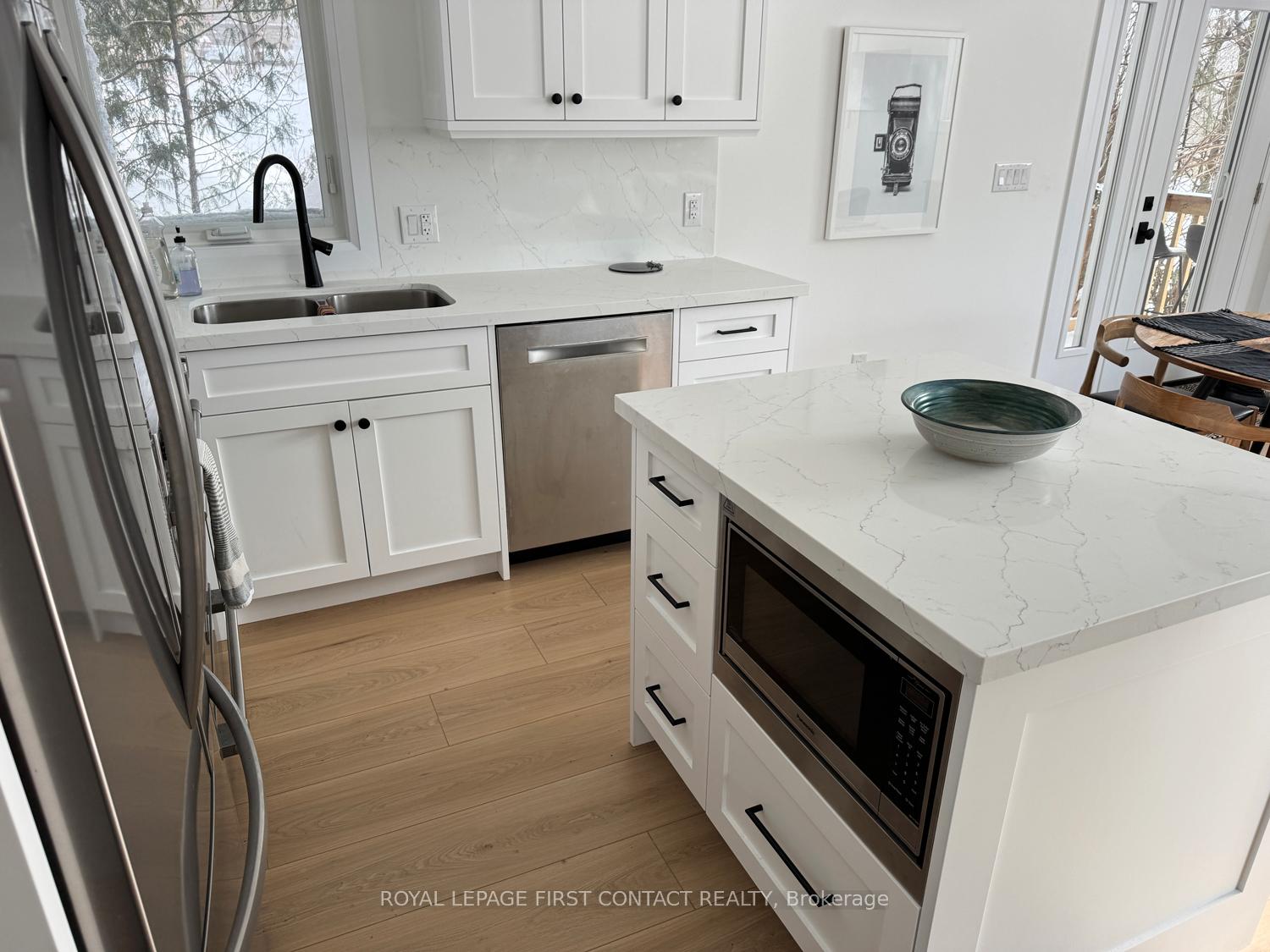 Photo 20 of 117 Collingwood Street, Barrie, Codrington — HOMEH