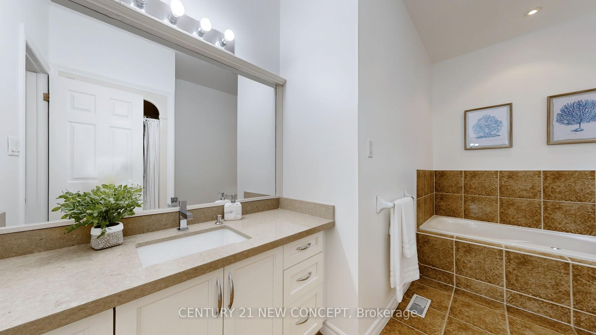 Photo 17 of 51 Tranquility Avenue, Hamilton, Ancaster — HOMEH
