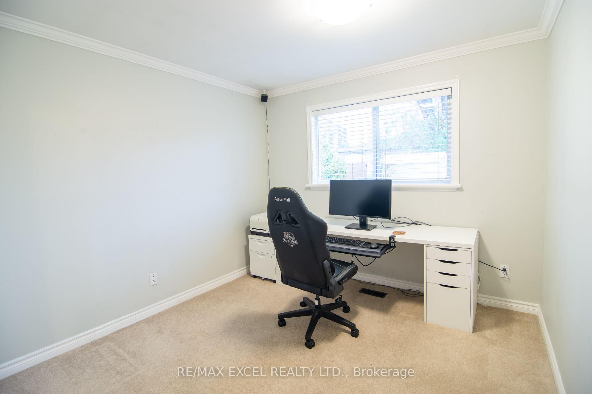 Photo 33 of 56 Farmington Drive, Brampton, Brampton East — HOMEH