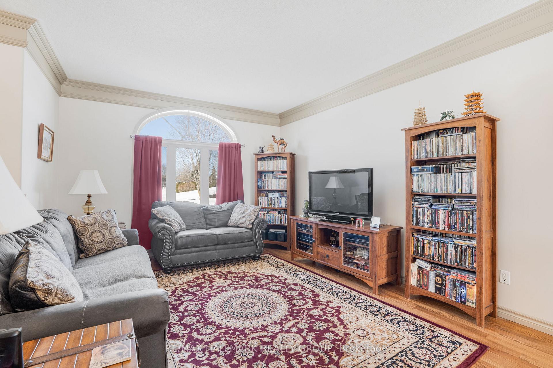 Photo 6 of 863 Victoria Street, Champlain, L'Orignal — HOMEH