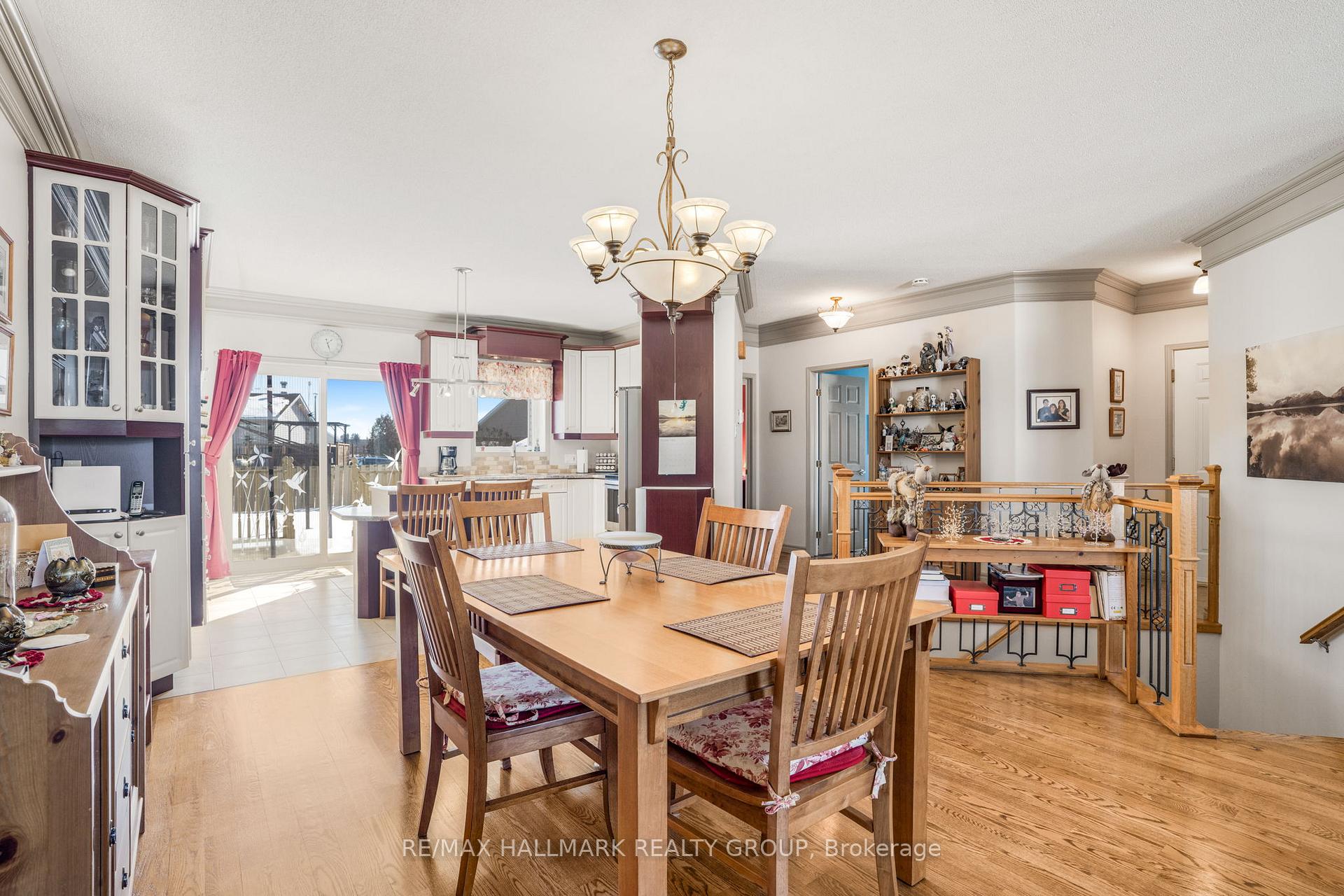 Photo 9 of 863 Victoria Street, Champlain, L'Orignal — HOMEH