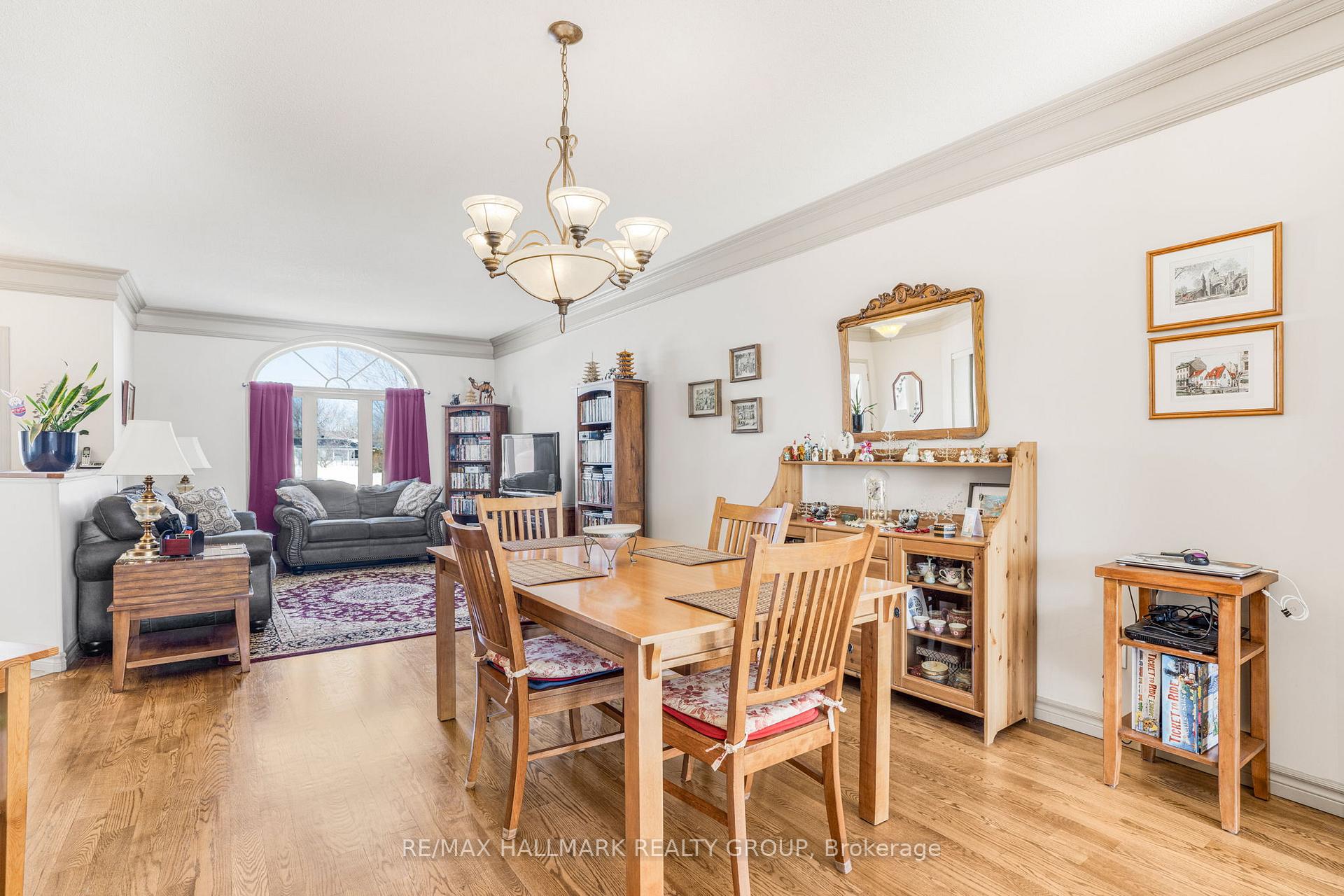 Photo 11 of 863 Victoria Street, Champlain, L'Orignal — HOMEH