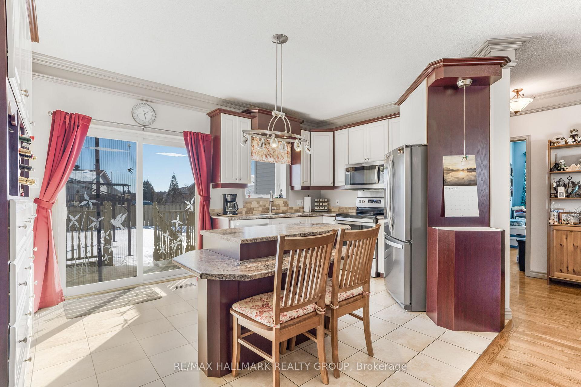 Photo 12 of 863 Victoria Street, Champlain, L'Orignal — HOMEH