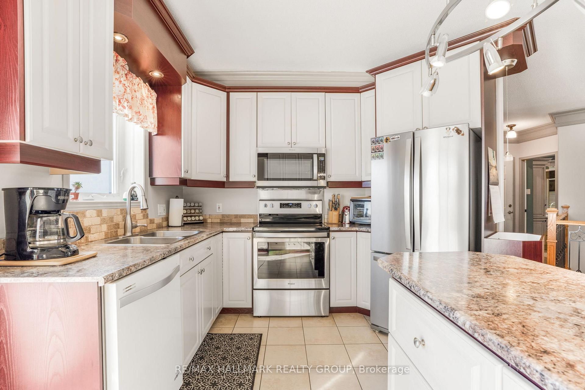Photo 13 of 863 Victoria Street, Champlain, L'Orignal — HOMEH