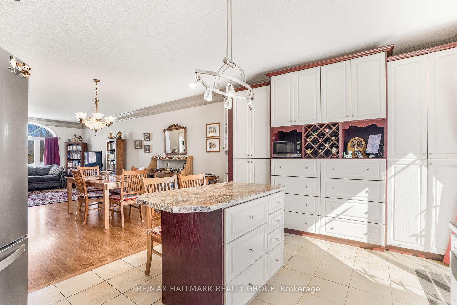 Photo 15 of 863 Victoria Street, Champlain, L'Orignal — HOMEH