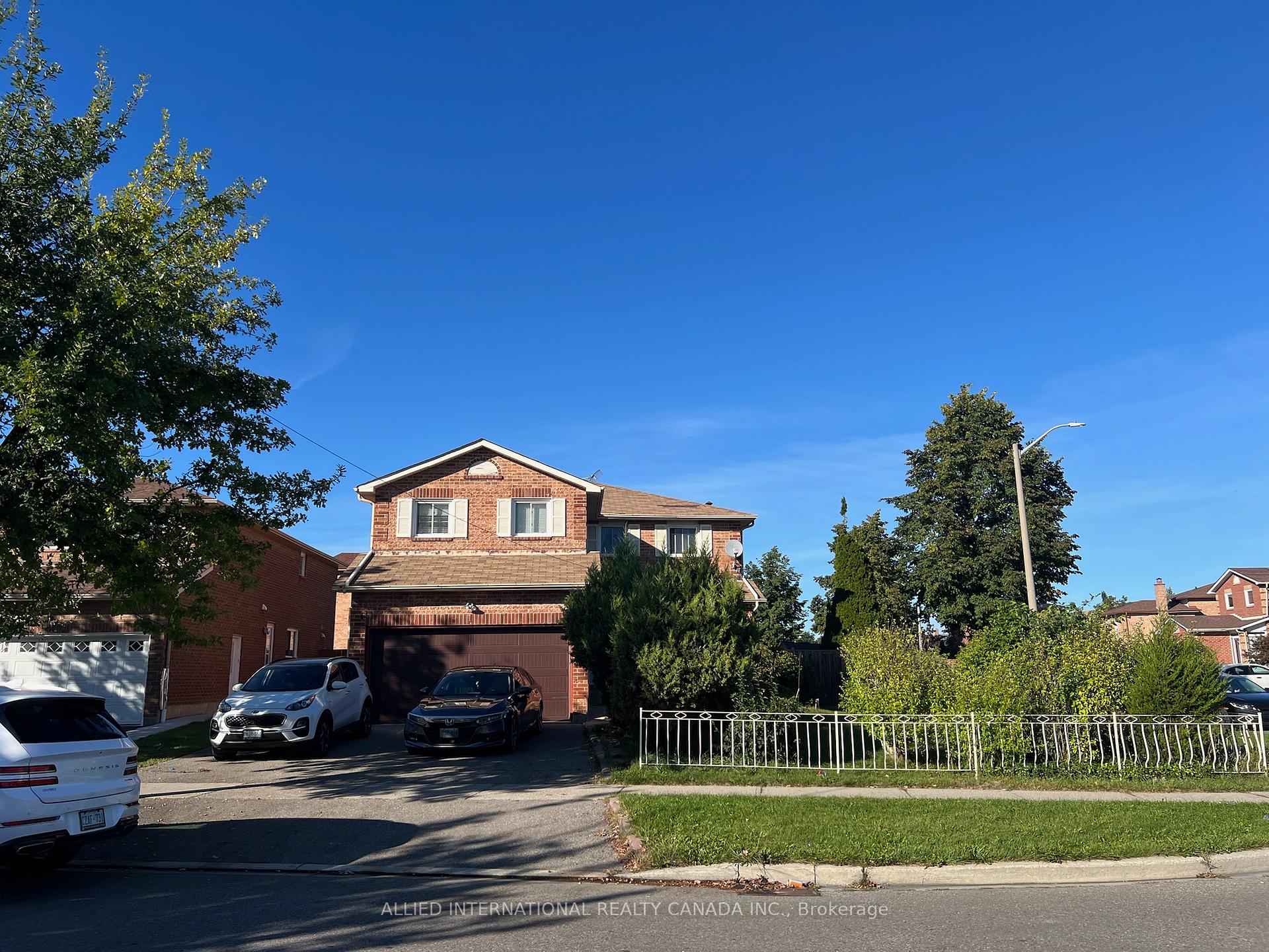 Photo 1 of 1 Berwick Avenue, Brampton, Heart Lake West — HOMEH