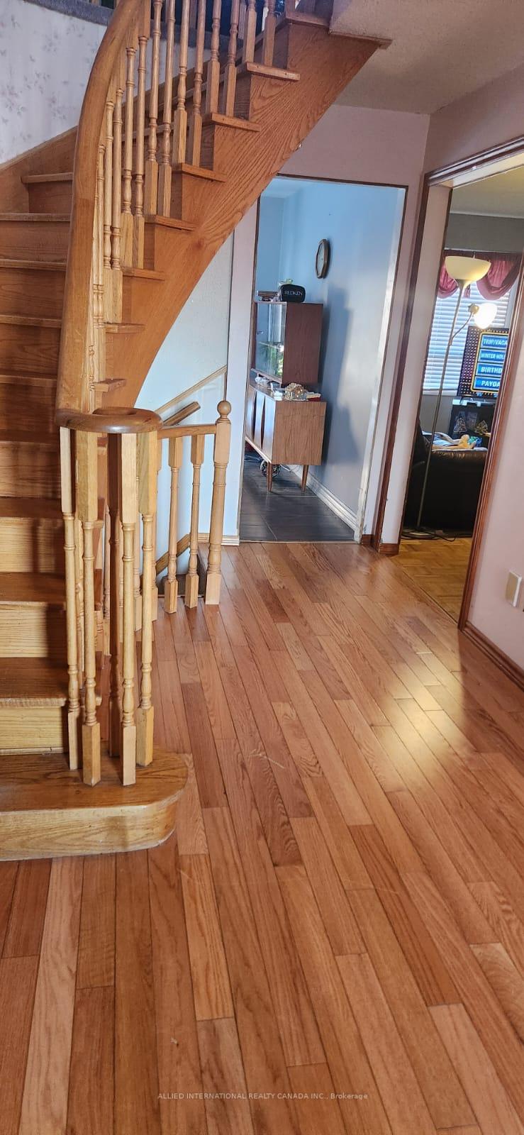 Photo 7 of 1 Berwick Avenue, Brampton, Heart Lake West — HOMEH